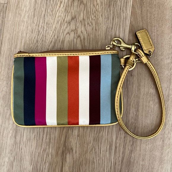 Coach Wristlet - Picture 4 of 5